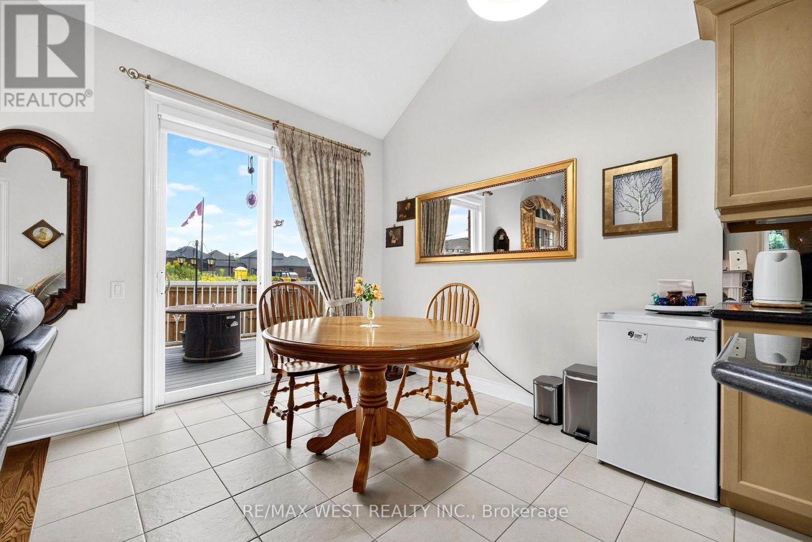1 POTTS LANE - Image 16
