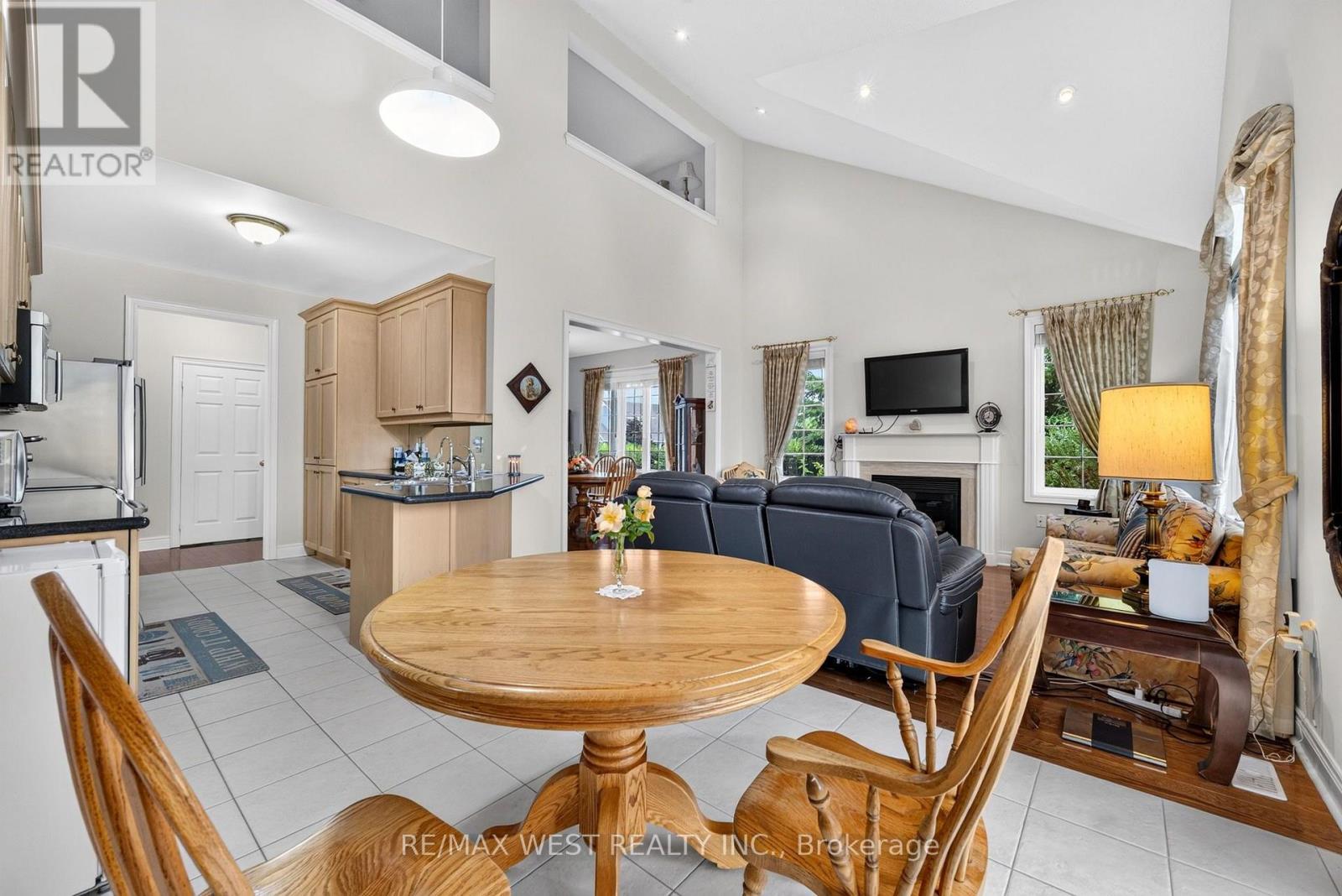 1 POTTS LANE - 20