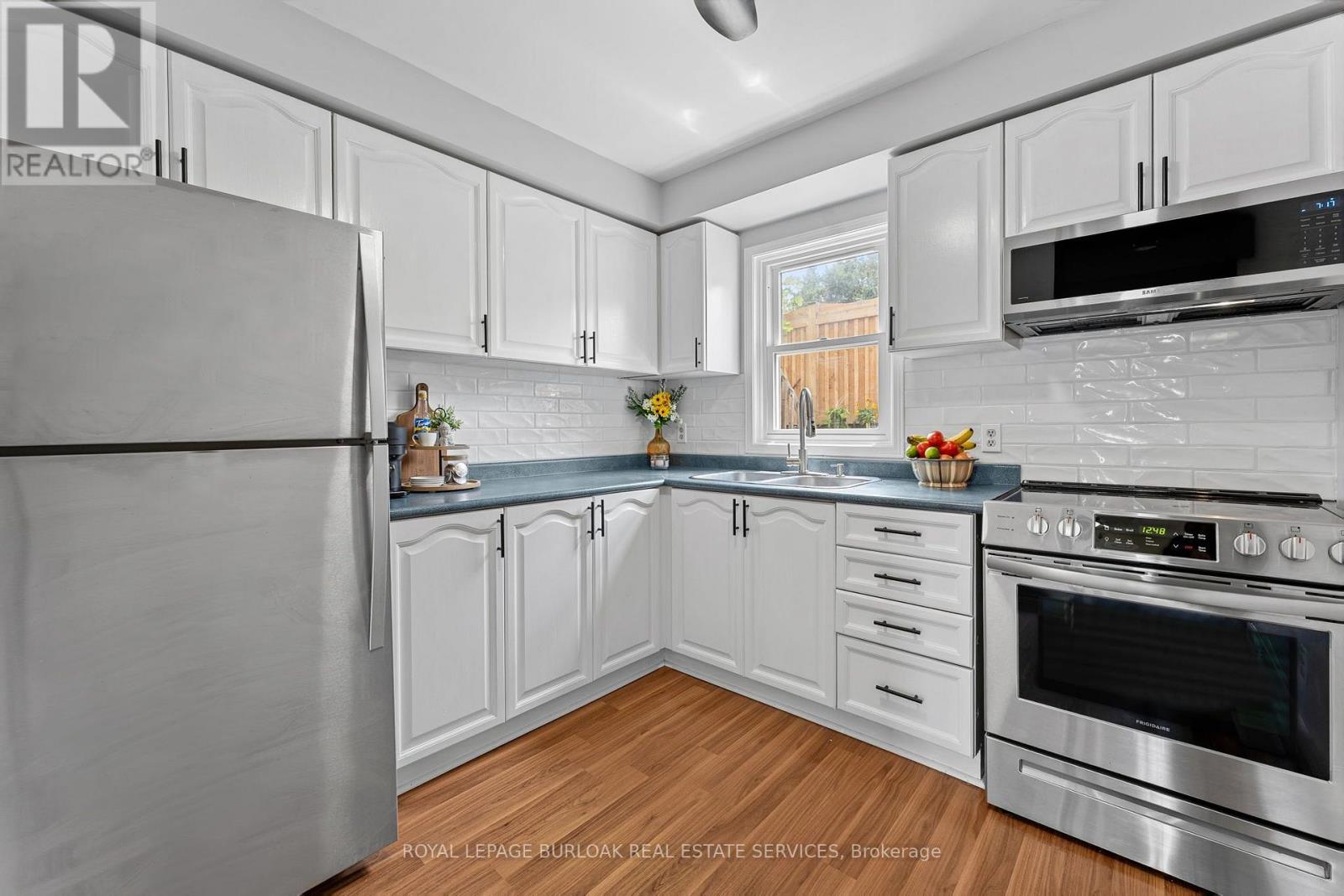 #12 465 BEECHWOOD PLACE - Image 16