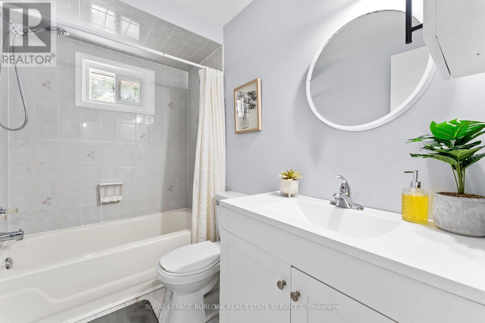 #12 465 BEECHWOOD PLACE - 36