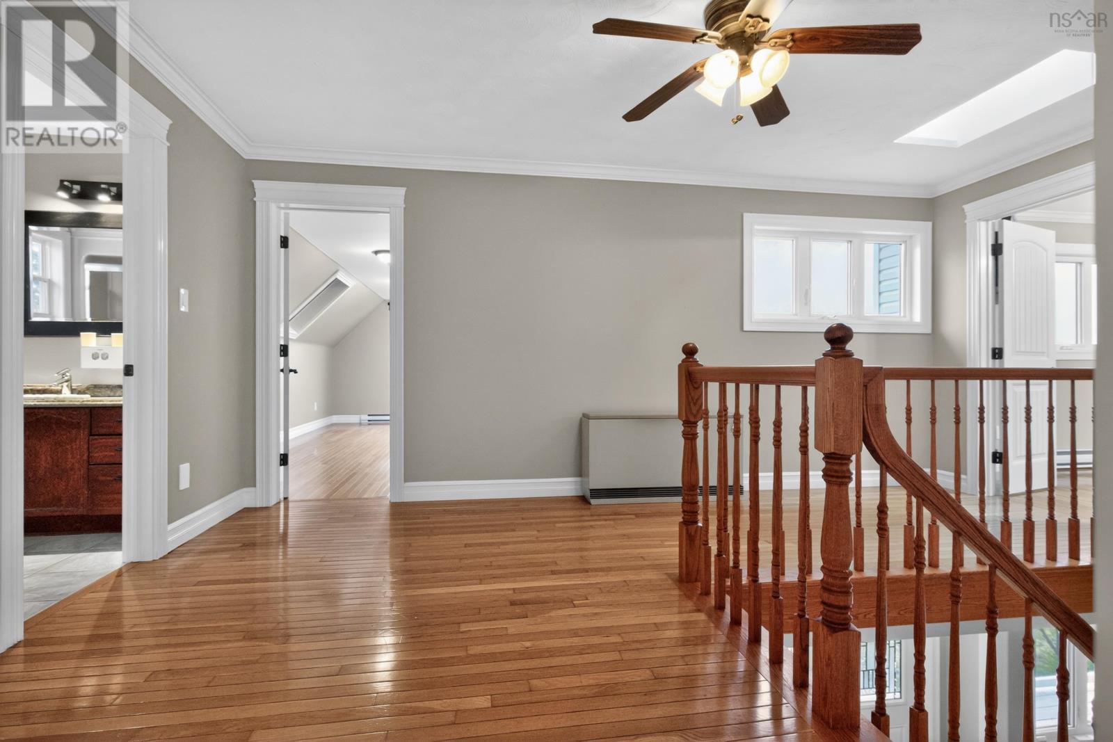 144 Pinewood Crescent - 23