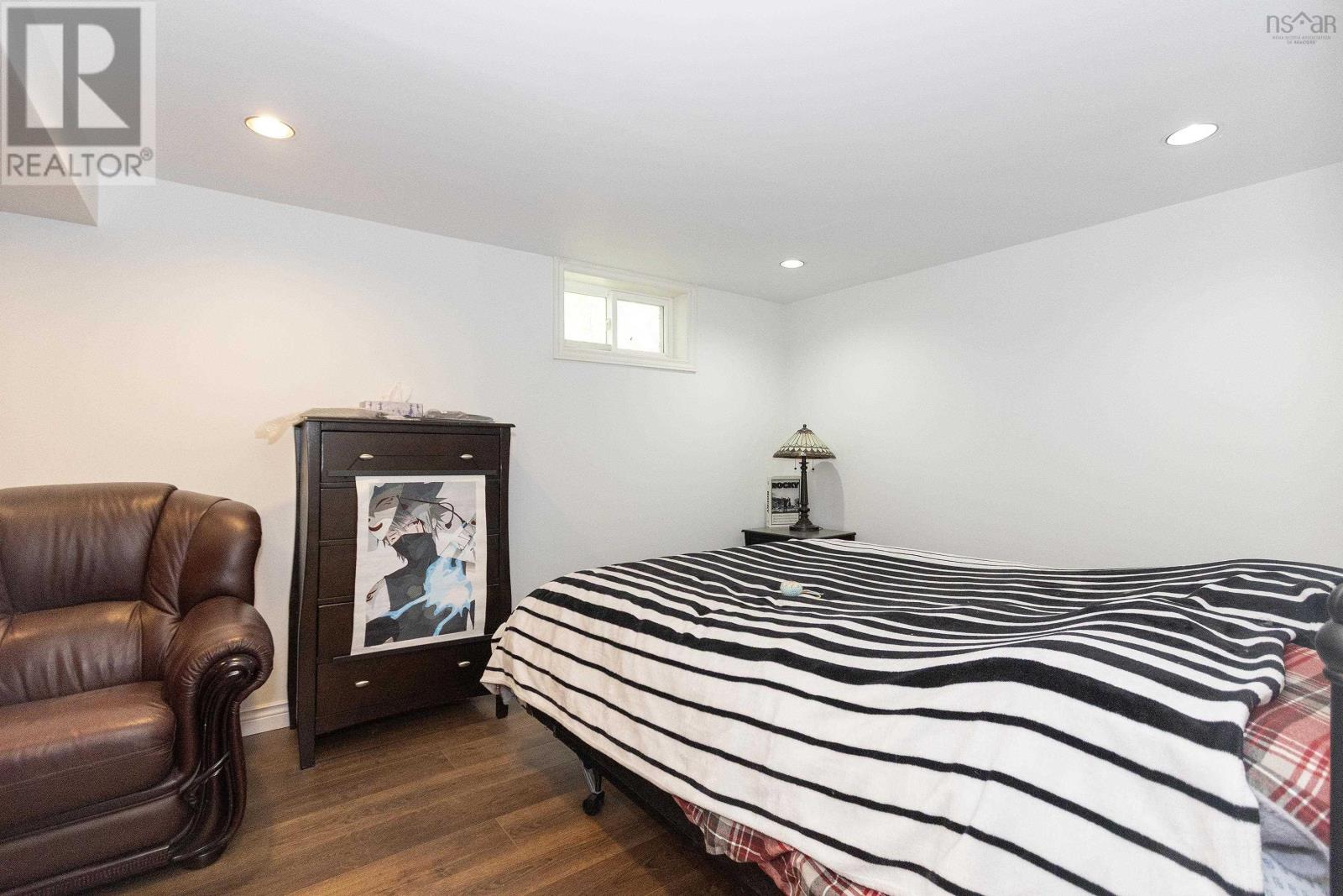 Property 29 of 48 of 2 Lamy Street