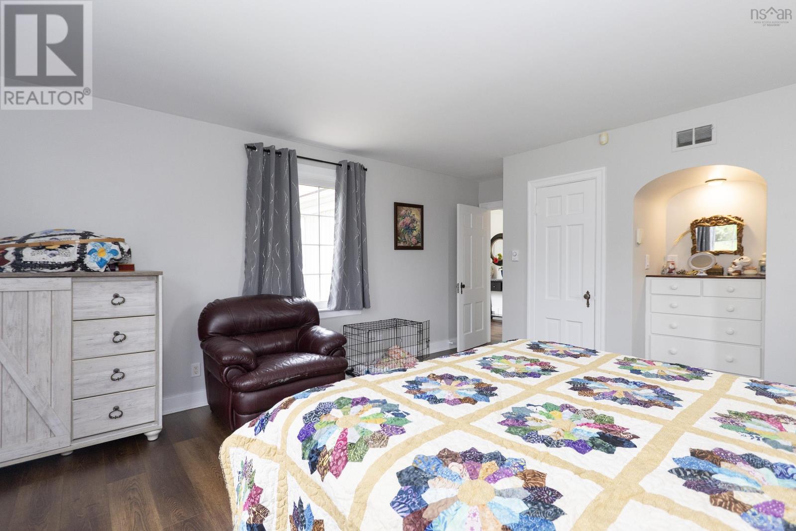 Property 22 of 48 of 2 Lamy Street