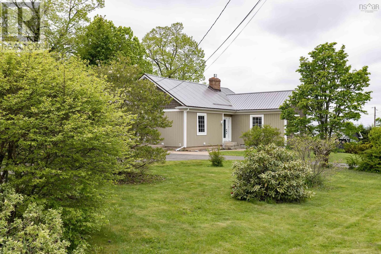 Property 42 of 48 of 2 Lamy Street