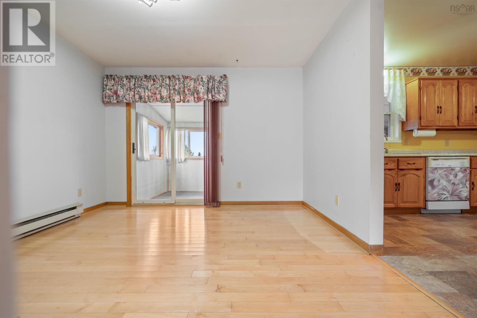 9 Anderson Court - 11