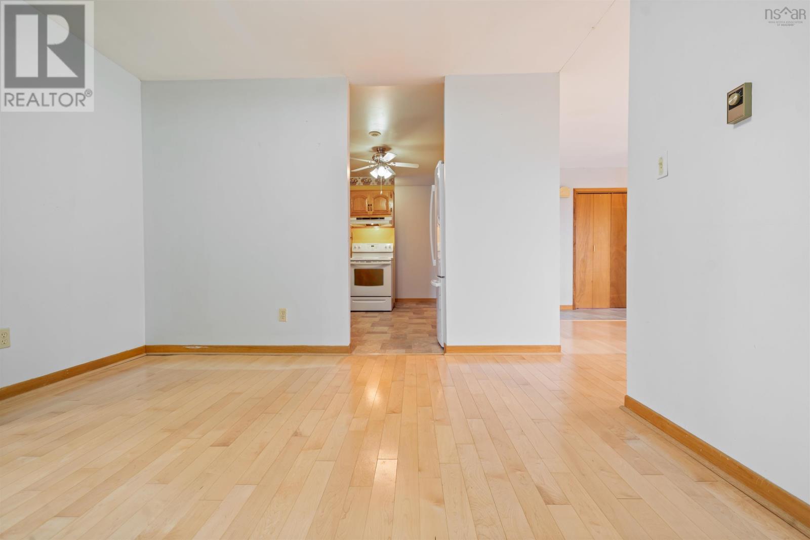 9 Anderson Court - 12