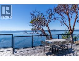 7918 Swanson View Dr, Pender Island, BC V0N2M2 Photo 20