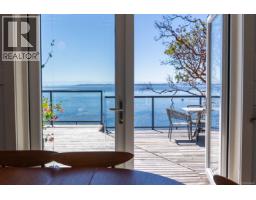 7918 Swanson View Dr, Pender Island, BC V0N2M2 Photo 19