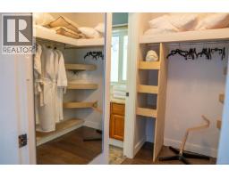 7918 Swanson View Dr, Pender Island, BC V0N2M2 Photo 26