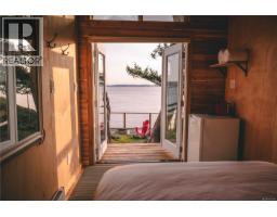 7918 Swanson View Dr, Pender Island, BC V0N2M2 Photo 34