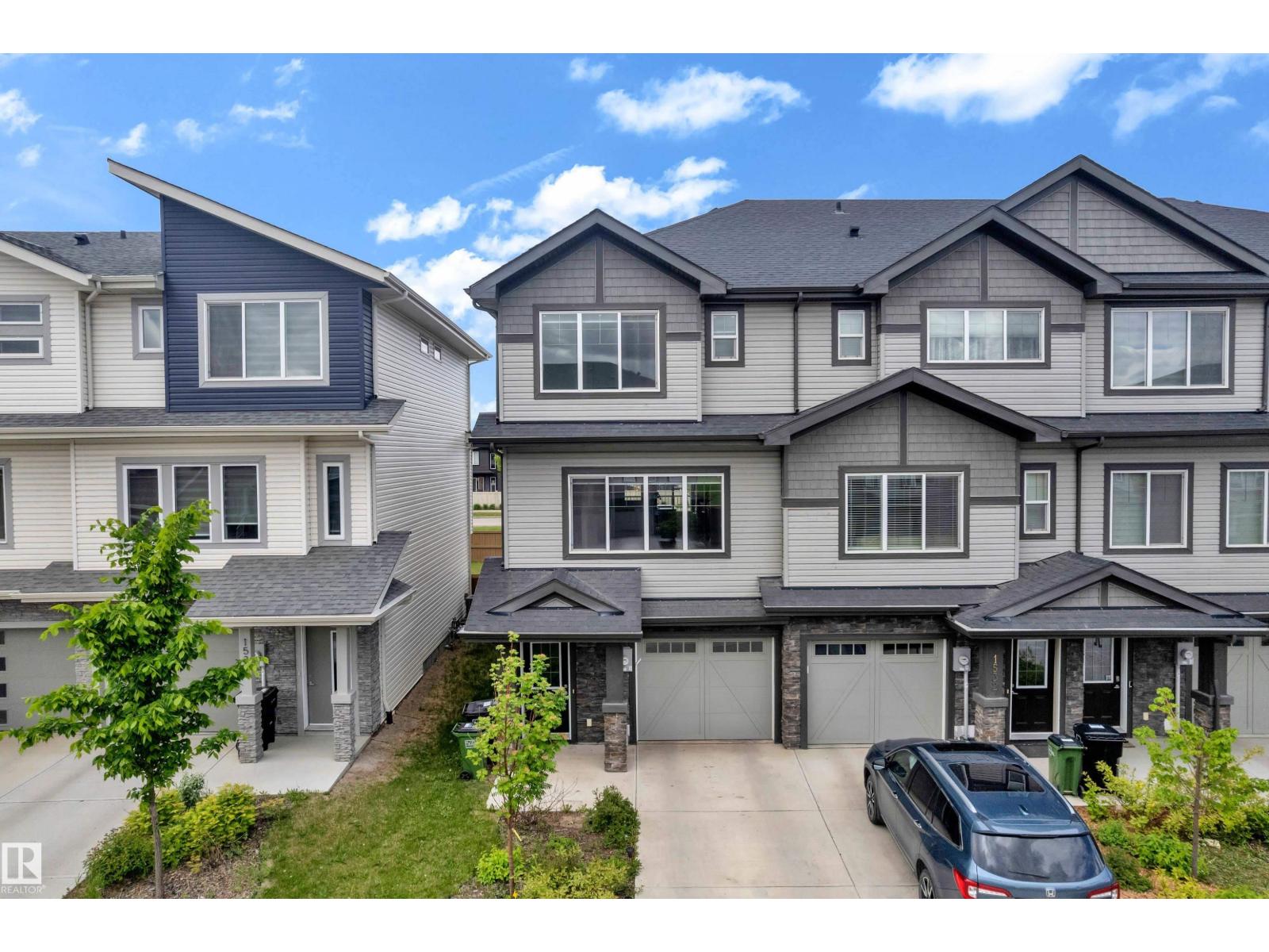 1534 157 ST SW - 1