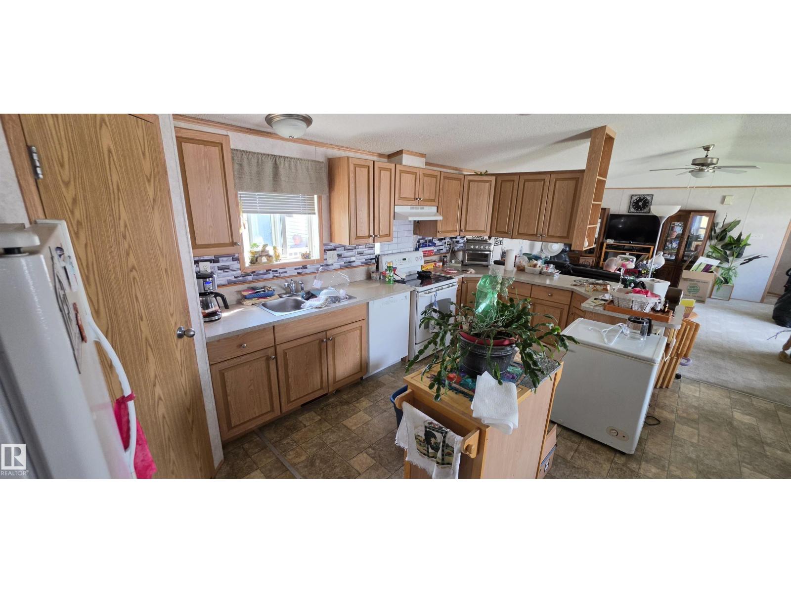 #56 4202 45 ST - Image 8
