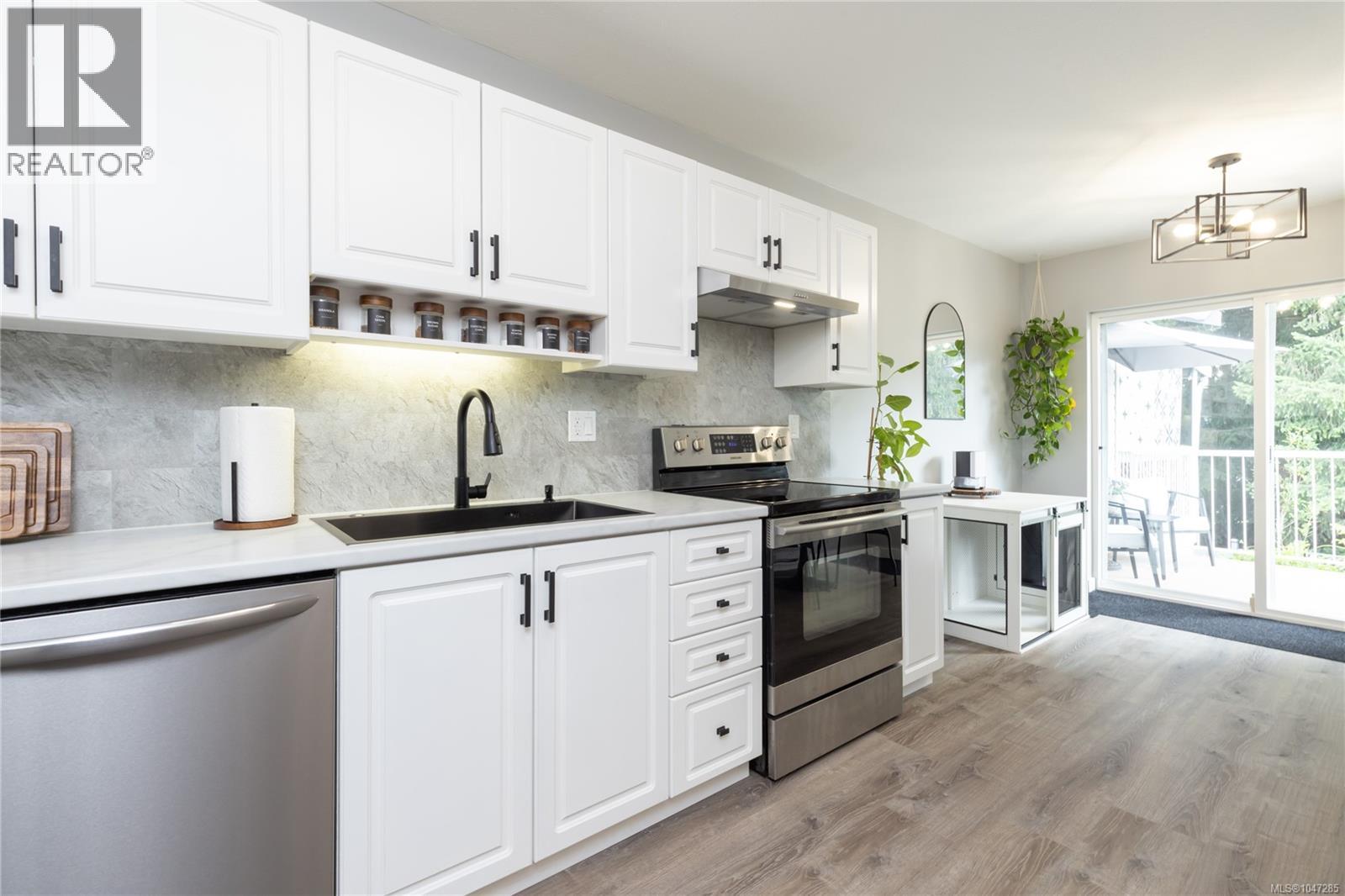5824 Carrington Rd - Image 11