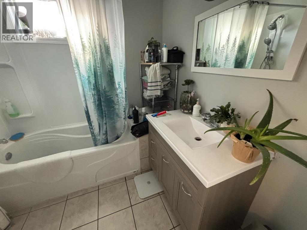 1332 66th Street, Grand Forks