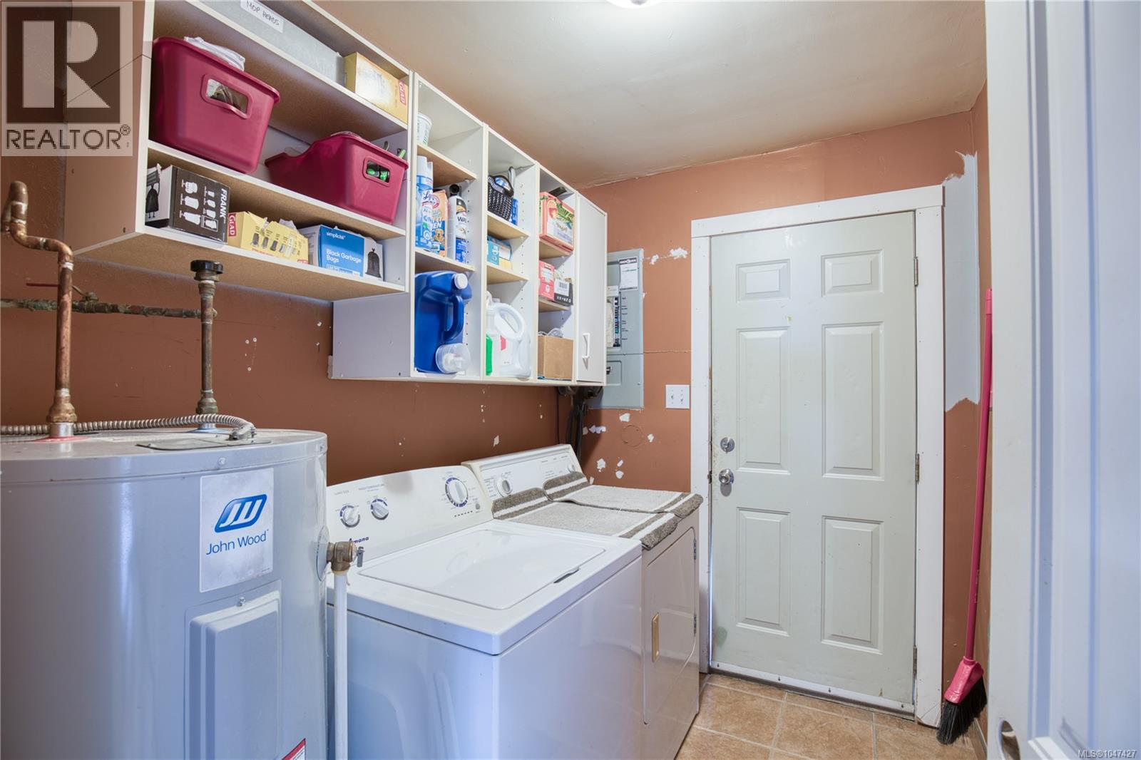543 Bradley St - 17