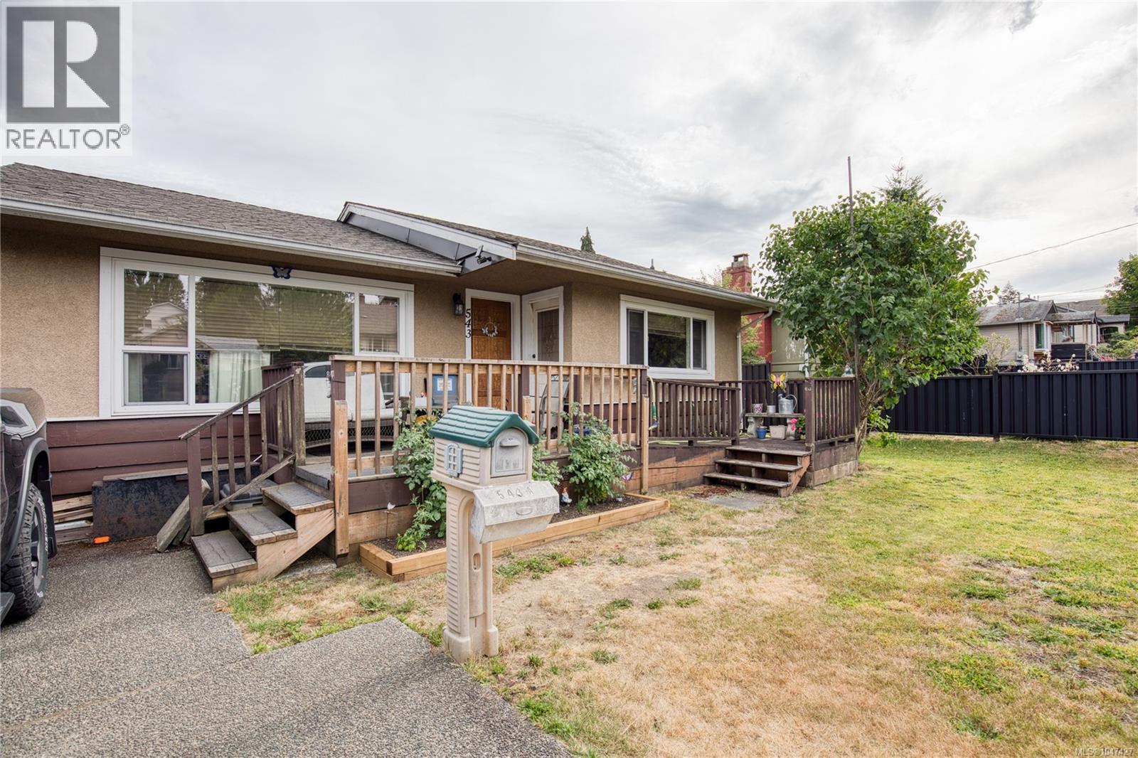543 Bradley St - 30