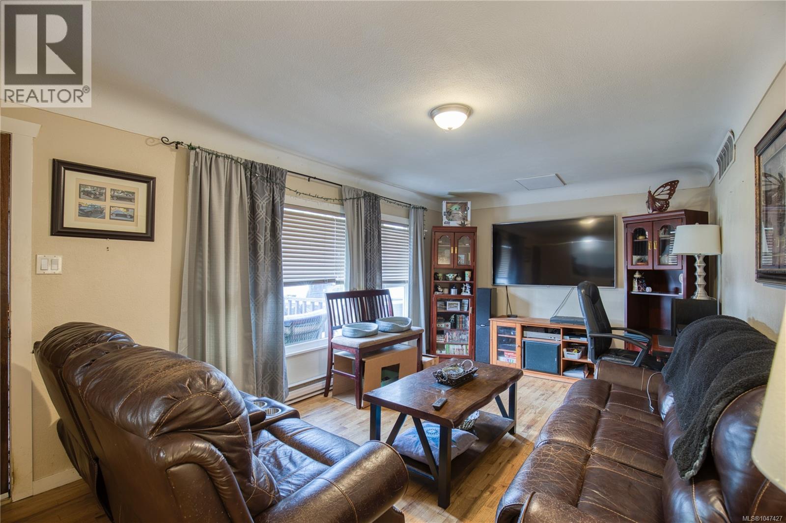 543 Bradley St - 5