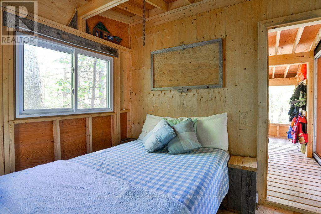 25744 GEORGIAN BAY SHR - 17