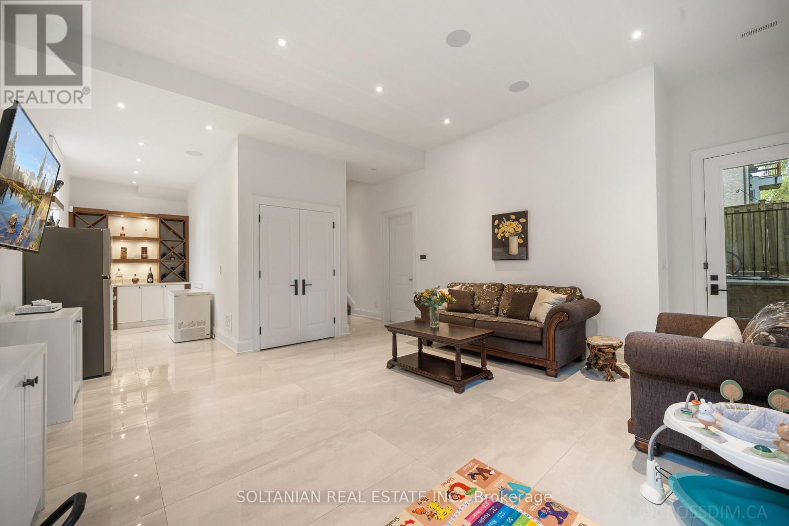15 CALVIN AVENUE - Image 36