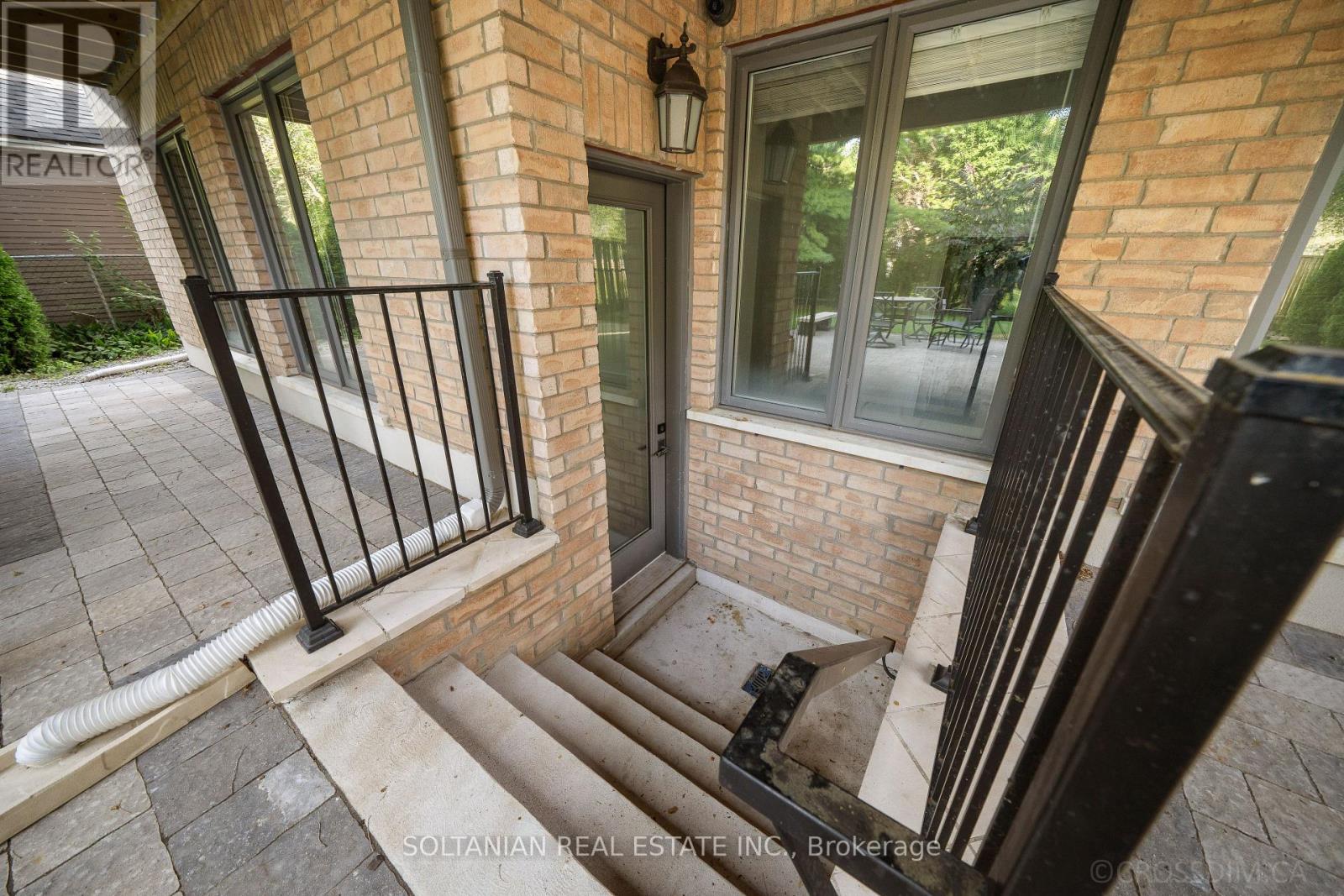 15 CALVIN AVENUE - Image 47