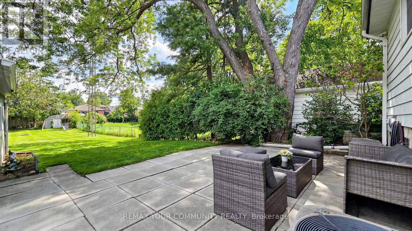 675 LUNDYS LANE - Image 41