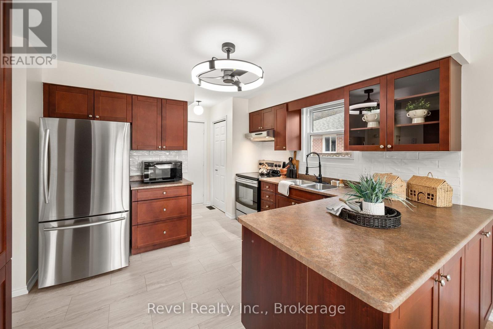 9 CRESTWOOD AVENUE - Image 14