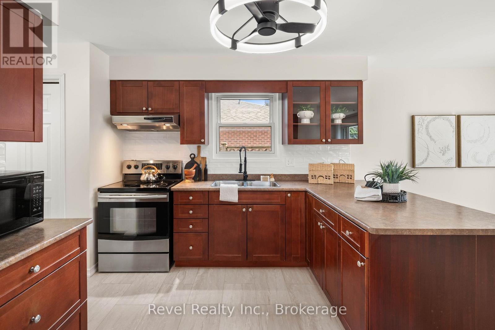 9 CRESTWOOD AVENUE - Image 15