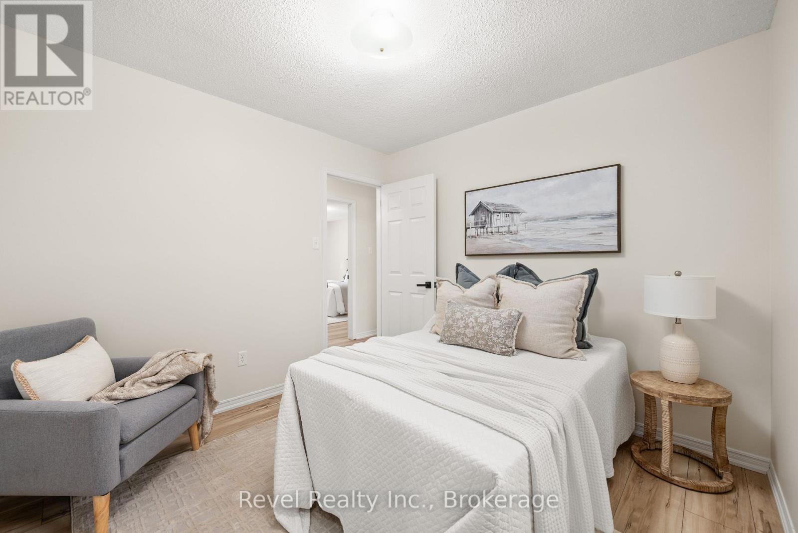 9 CRESTWOOD AVENUE - Image 18