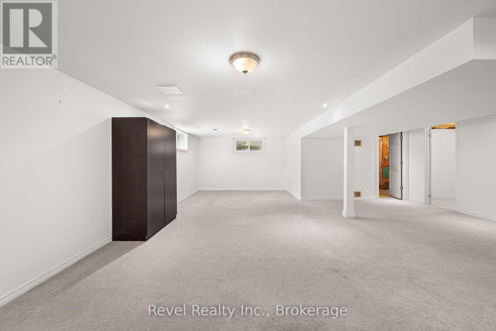 9 CRESTWOOD AVENUE - Image 29