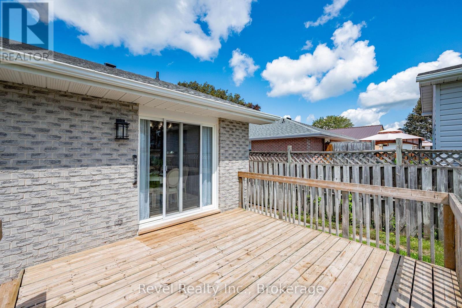 9 CRESTWOOD AVENUE - Image 36