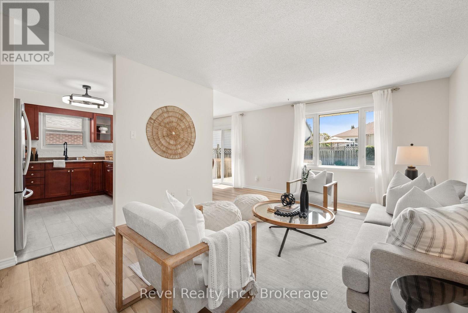 9 CRESTWOOD AVENUE - Image 8