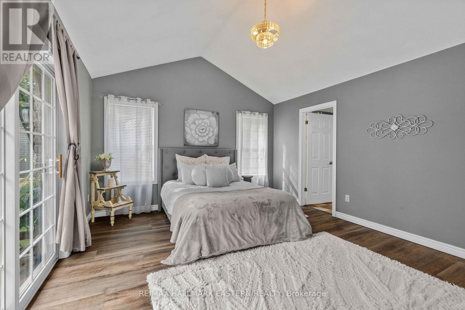 298 MCCLENNAN DRIVE - 18
