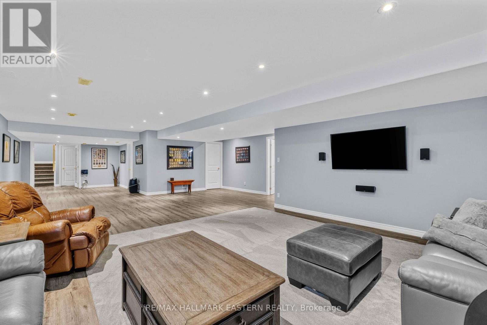298 MCCLENNAN DRIVE - Image 25