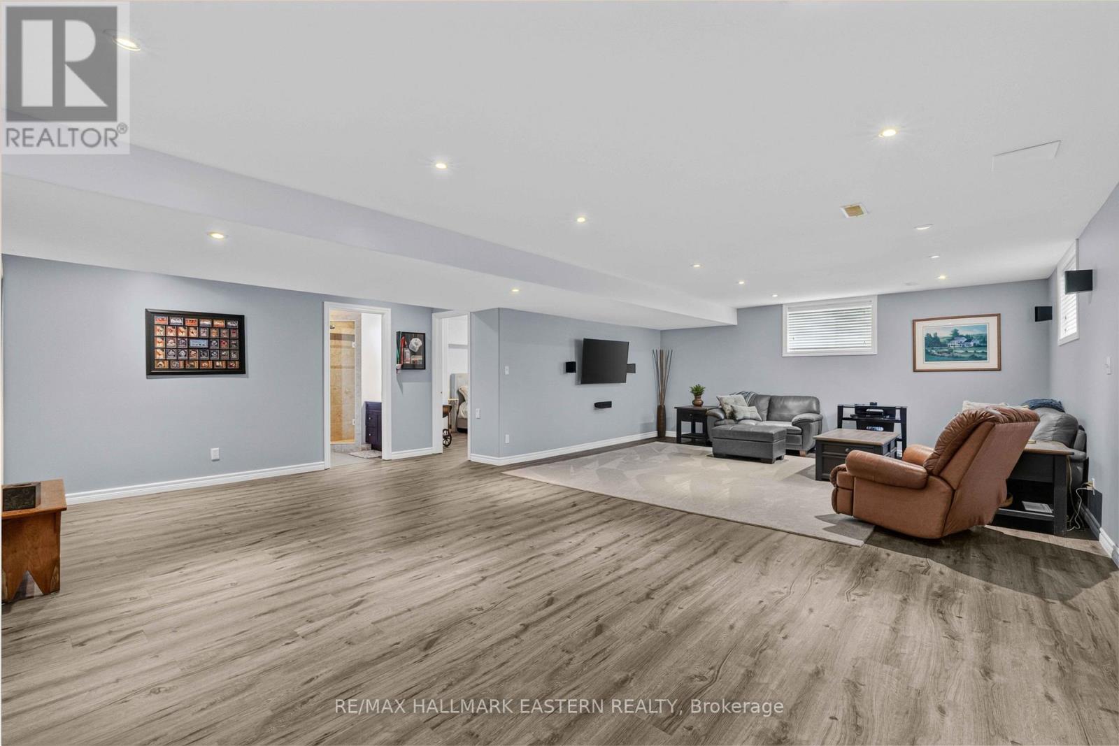 298 MCCLENNAN DRIVE - 26