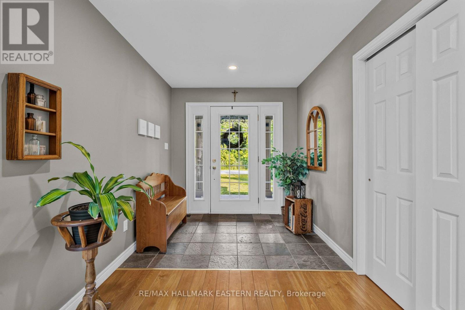 298 MCCLENNAN DRIVE - Image 4