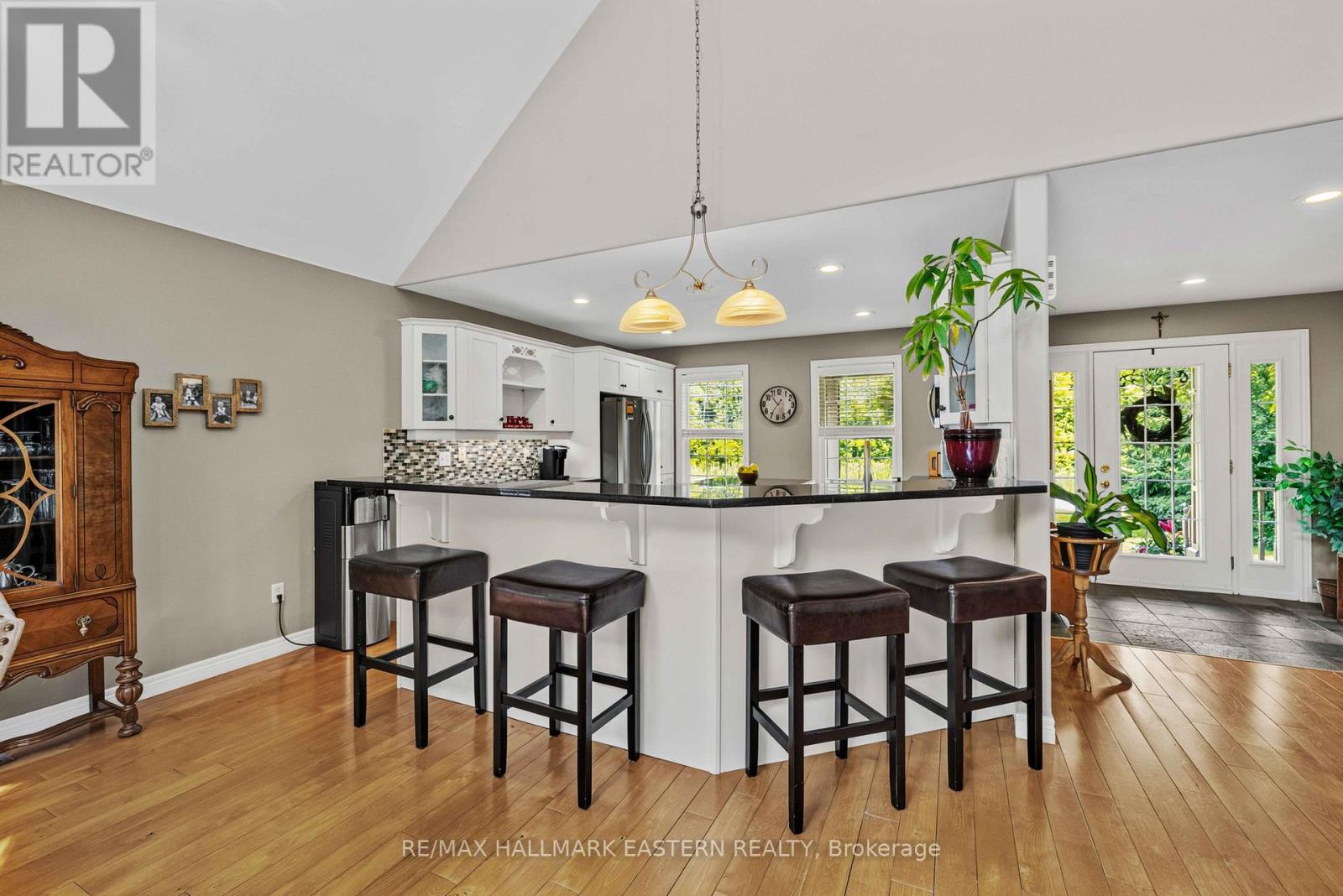 298 MCCLENNAN DRIVE - 8