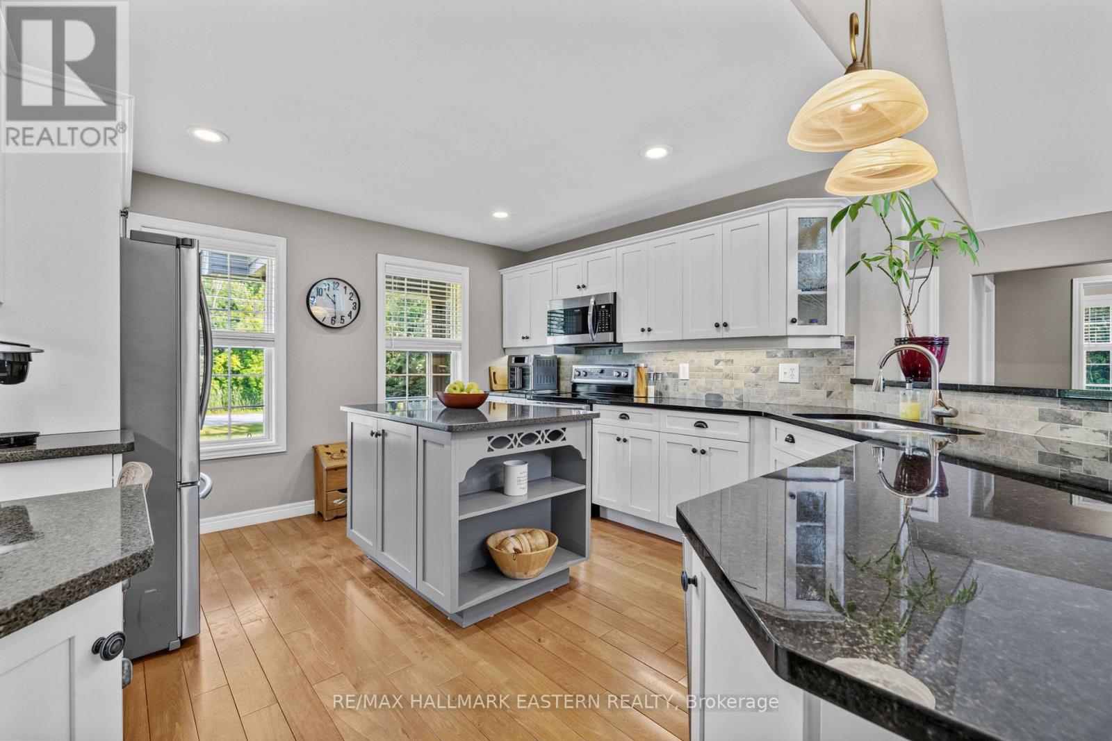 298 MCCLENNAN DRIVE - Image 9