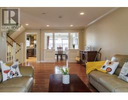 9 McCrae Street thumbnail 7