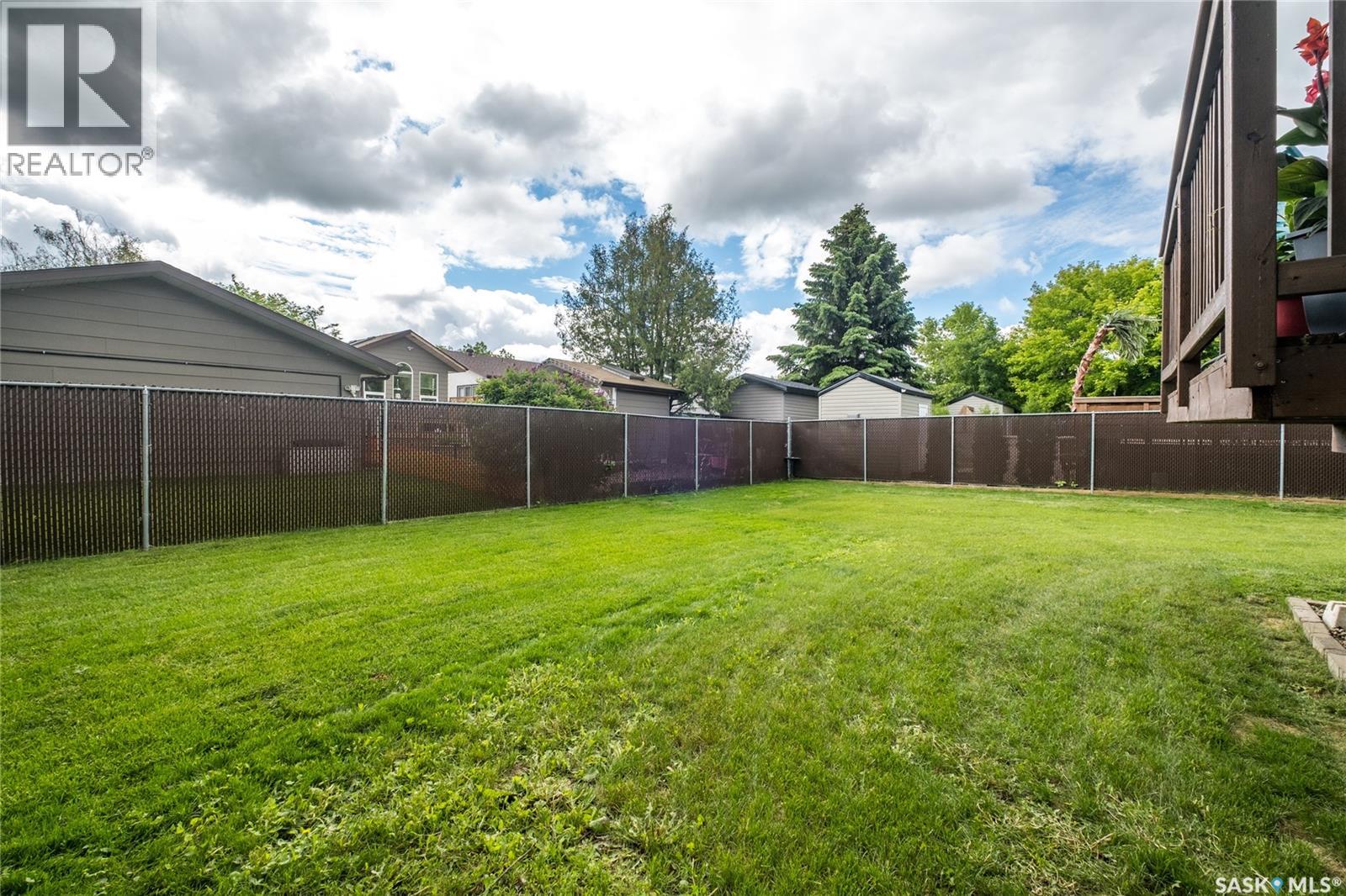 3391 Bliss CRESCENT - 44