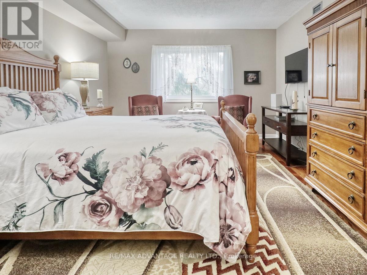 #307 693 WINDERMERE ROAD - 30