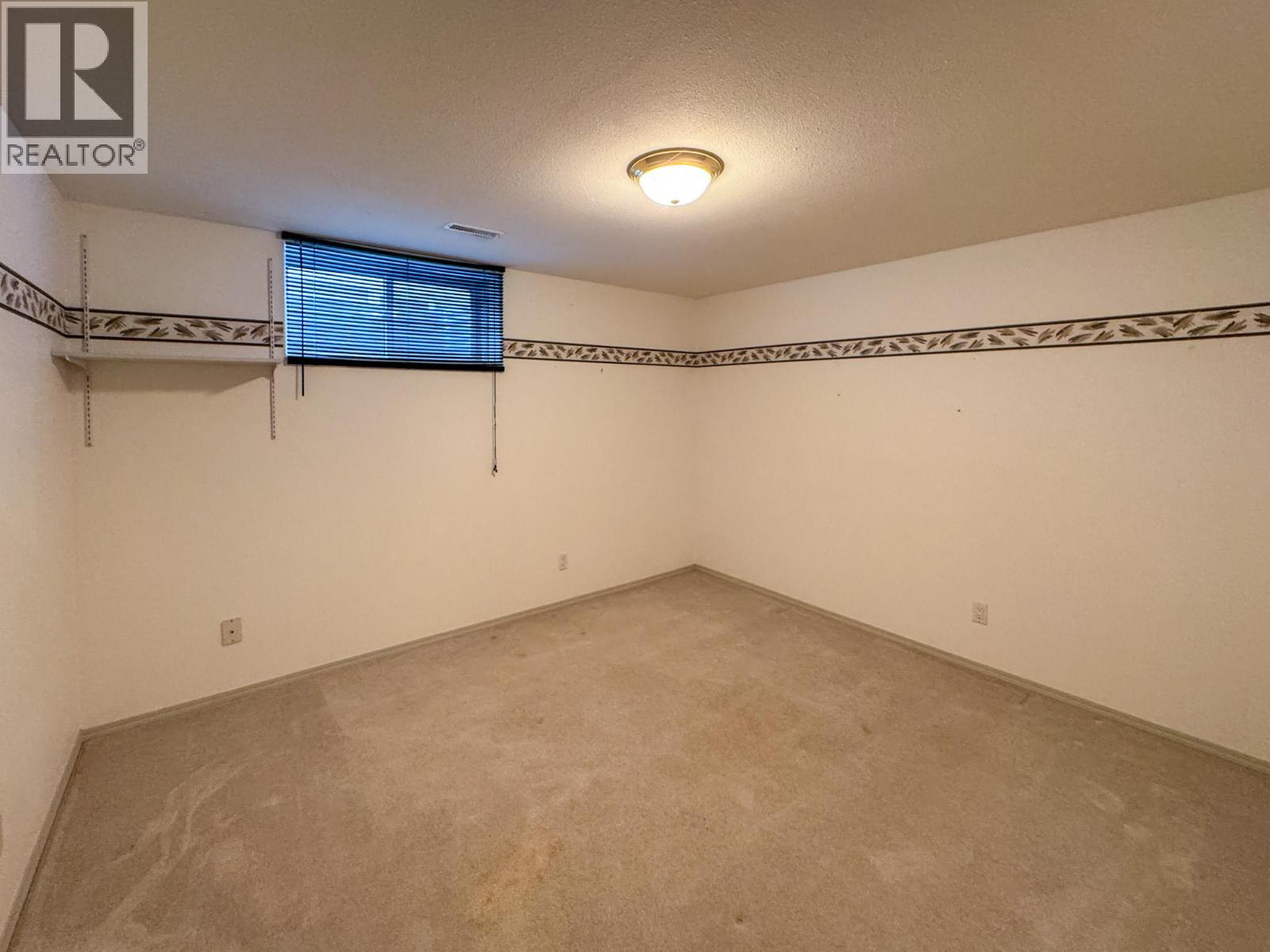 #4 2 Royal Ann Court - Image 18