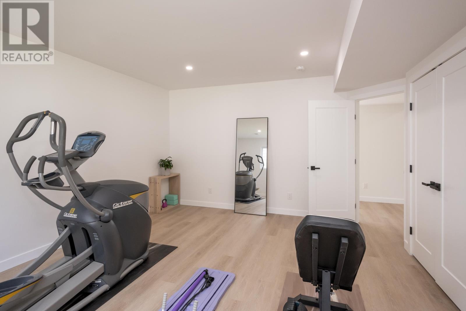 2708 King George's Park Dr. - Image 38