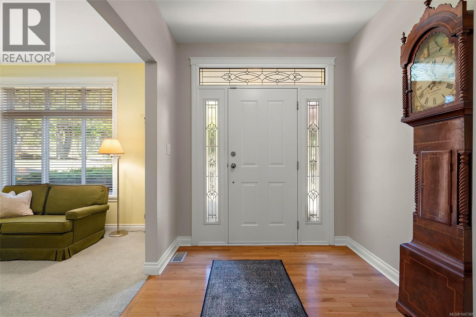 2425 Oak Bay Ave - Image 5