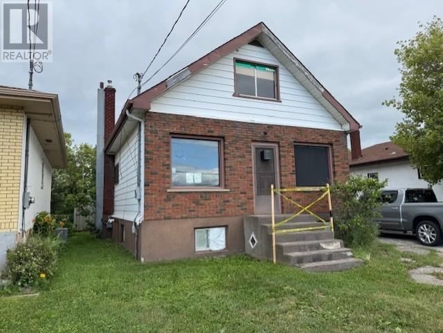 132 Northern AVE - 18
