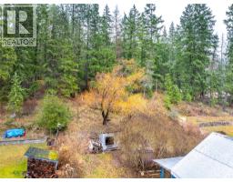 Kitchen - 1412 Ainsworth Avenue, Riondel, BC V0B2B0 Photo 7