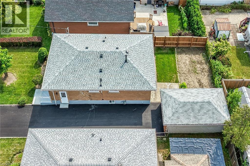 40 PURDY Crescent - 50
