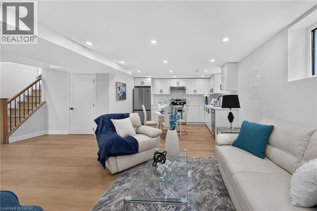 40 PURDY Crescent - 27