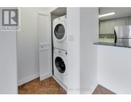 1808 - 25 Grenville Street, Toronto, ON M4Y2X5 Photo 12