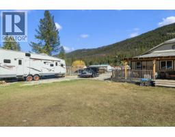 5835 3rd Street, Beaverdell, BC V0H1A0 Photo 18