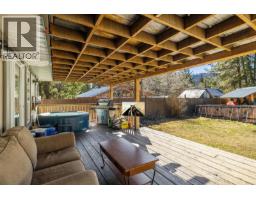 5835 3rd Street, Beaverdell, BC V0H1A0 Photo 22